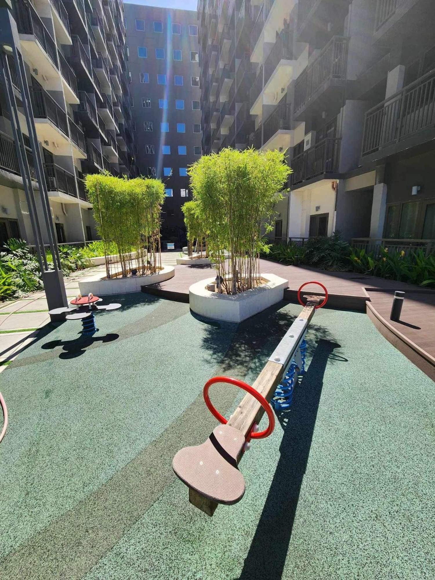 Cozypura Staycation Near Moa, Airport , With Free Fast Wifi, Netflix And Pay Parking Pasay Bagian luar foto